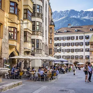 4* Ξενοδοχείο Altstadthotel Weisses Kreuz